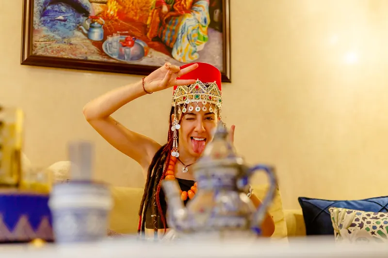 Woman in traditional Berber jewellery in a spa lounge - Dragonzay Photography