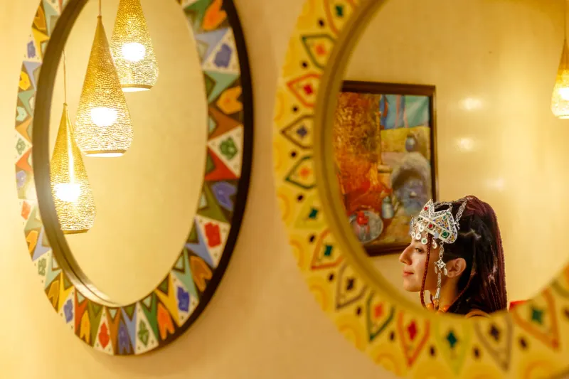 Woman in traditional Berber jewellery in a spa lounge - Dragonzay Photography