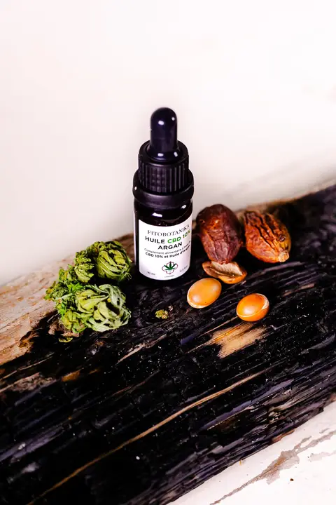 Botanika CBD skincare, packshot on charred wood - Dragonzay Photography