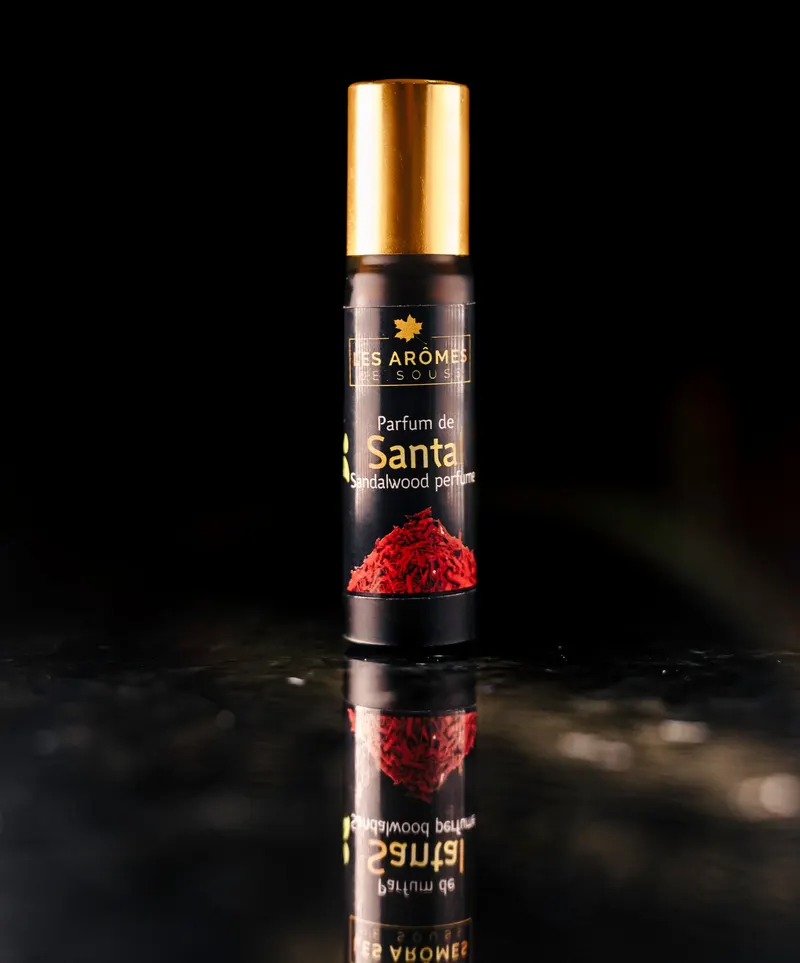 Parfum et shampoing Les Arômes sur fond noir réfléchissant - Dragonzay Photography